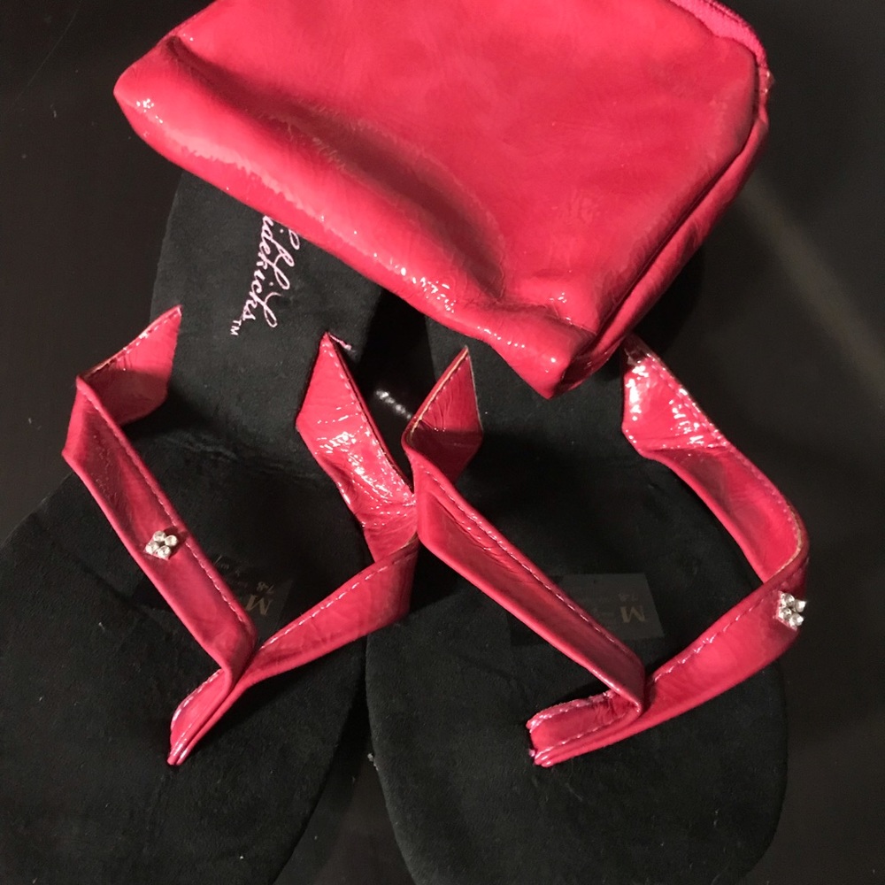 Red Sidekicks in bag M 7/8